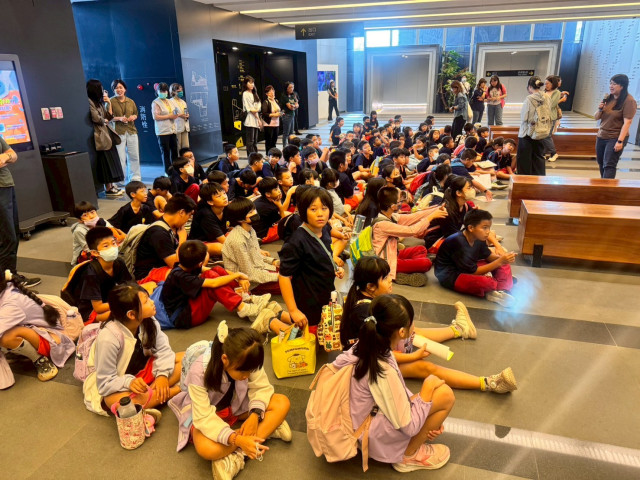 LINE_ALBUM_20250926 校外文化體驗_藝然掘然_251014_107.jpg